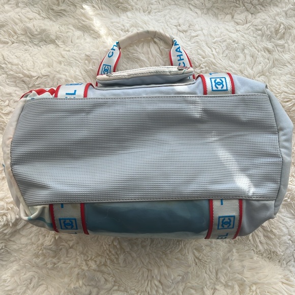 CHANEL Large Tote Bag - Picture 5 of 16